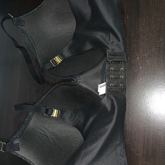 Victoria Secret bra - Picture 2 of 3